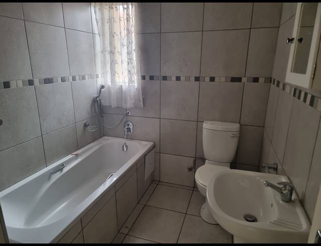 3 BEDROOM TOWNHOUSE FOR SALE IN WATERKLOOF HILL ESTATE